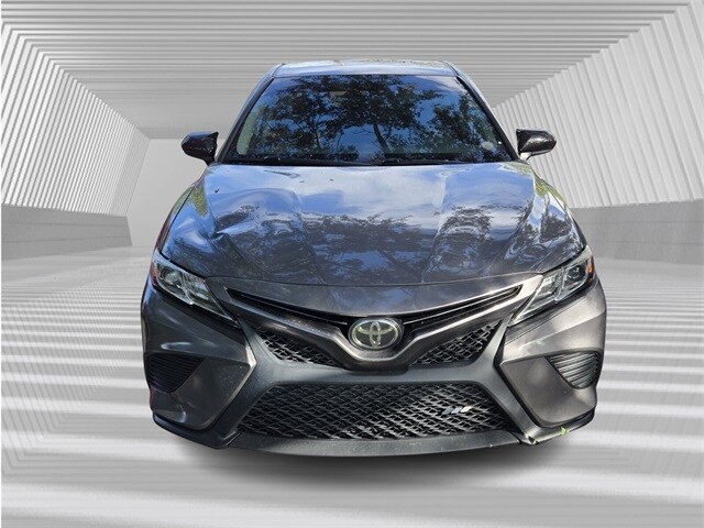 2019 Toyota Camry L photo 2