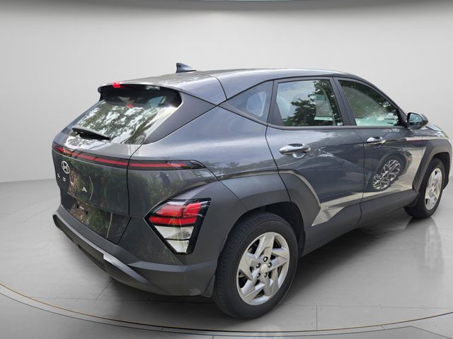 2025 Hyundai Kona SE - Photo 6