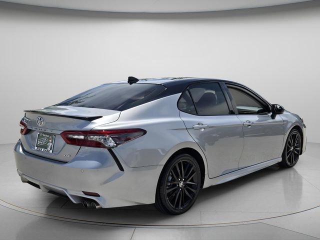 2021 Toyota Camry XSE - Photo 7
