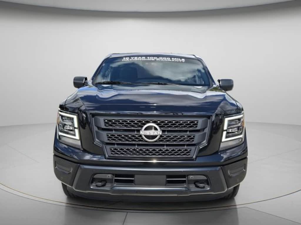 Used 2024 Nissan Titan SV Truck Crew Cab