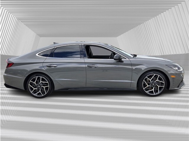 2022 Hyundai Sonata N Line photo 2
