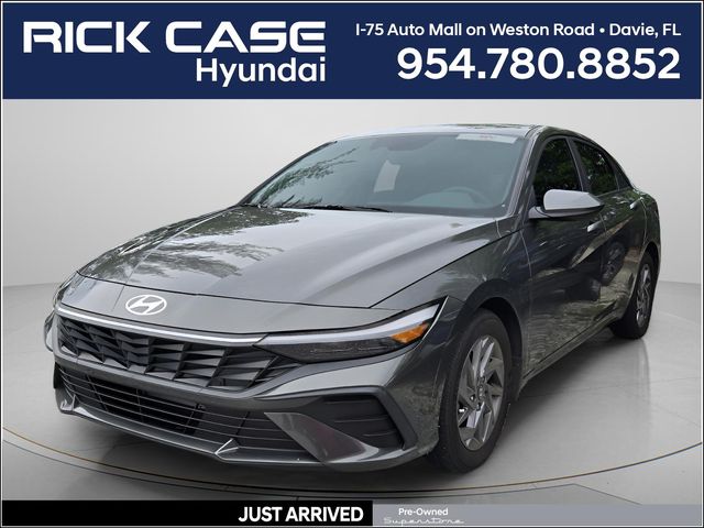 2024 Hyundai Elantra 2.0 SEL IVT's photo
