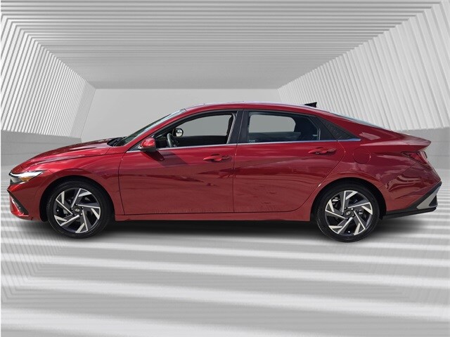 2025 Hyundai Elantra SEL Convenience photo 2