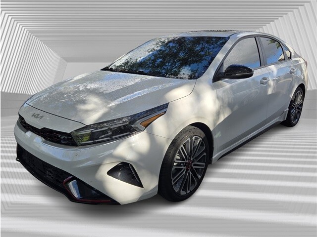 2024 Kia Forte GT photo 3