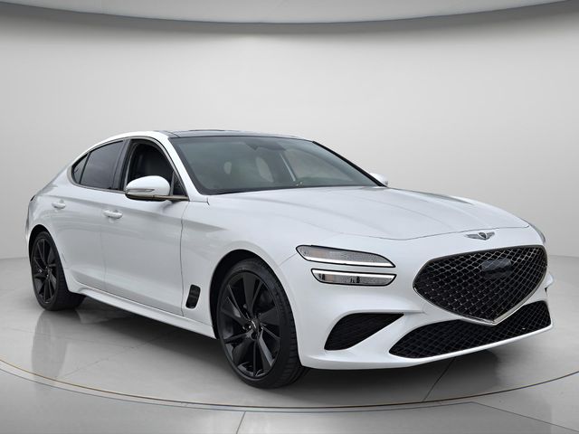 2023 GENESIS G70 Standard - Photo 9
