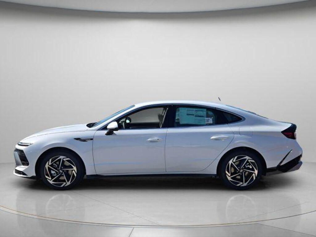 New 2026 Hyundai Sonata SEL Sport Sedan