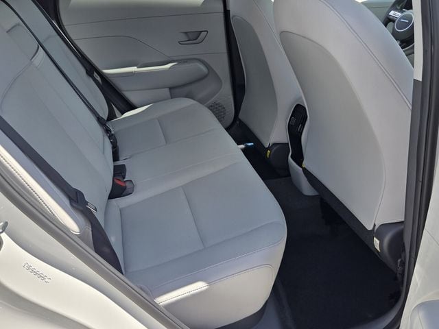 2024 Hyundai Kona SEL - Photo 14