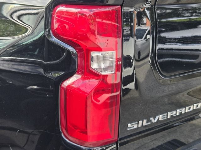 2023 Chevrolet Silverado 1500 RST - Photo 8