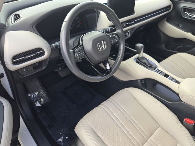 2025 Honda HR-V EX-L - Photo 11