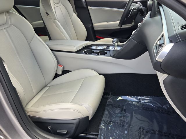 2023 GENESIS G70 Standard - Photo 16