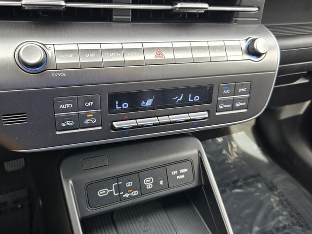2024 Hyundai Kona Limited - Photo 18