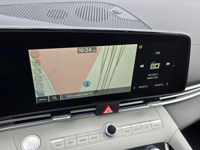 2026 Hyundai Elantra Limited - Photo 10