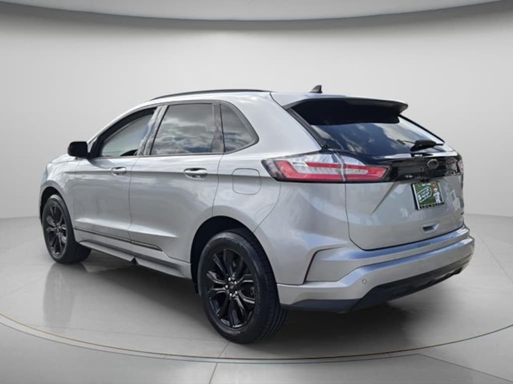 Used 2024 Ford Edge SE SUV