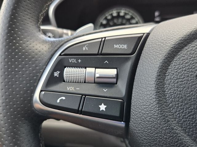 2023 GENESIS G70 Standard - Photo 24