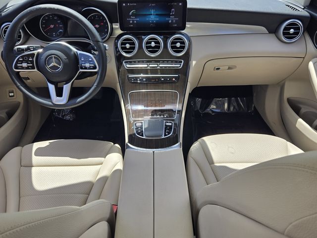 2022 Mercedes-Benz GLC GLC300 - Photo 12