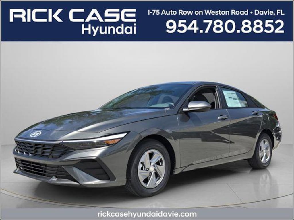 New 2026 Hyundai Elantra SE Sedan