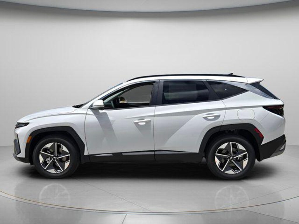 New 2026 Hyundai Tucson SEL Premium FWD SUV