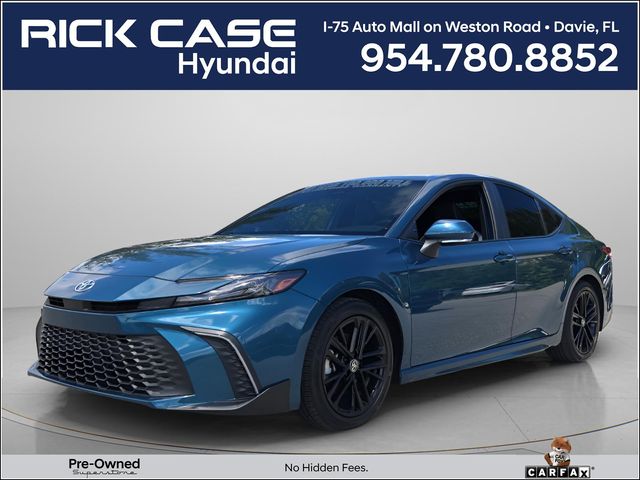 2025 Toyota Camry SE - Photo 1