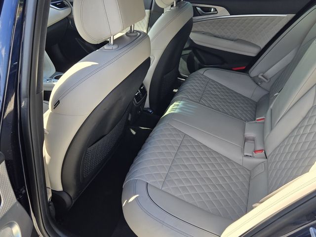 2023 GENESIS G70 Standard - Photo 12