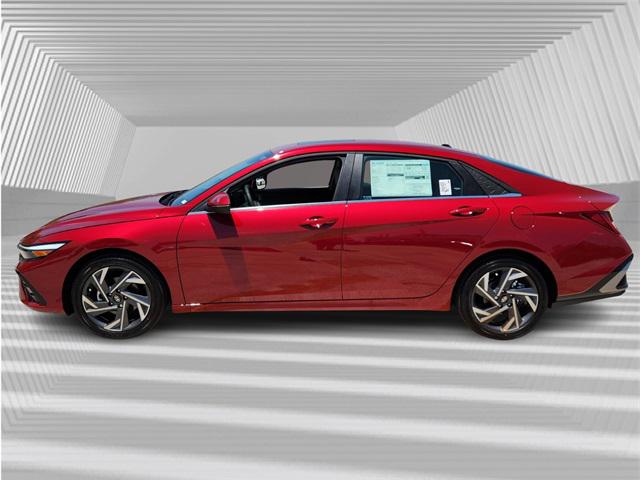 2025 Hyundai Elantra Limited photo 2