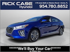 Used 2022 Hyundai Ioniq Plug-In Hybrid SE Hatchback Davie