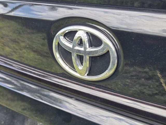 2025 Toyota Corolla SE - Photo 10