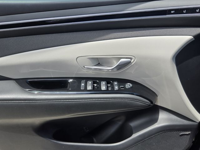 2022 Hyundai Tucson Limited - Photo 25