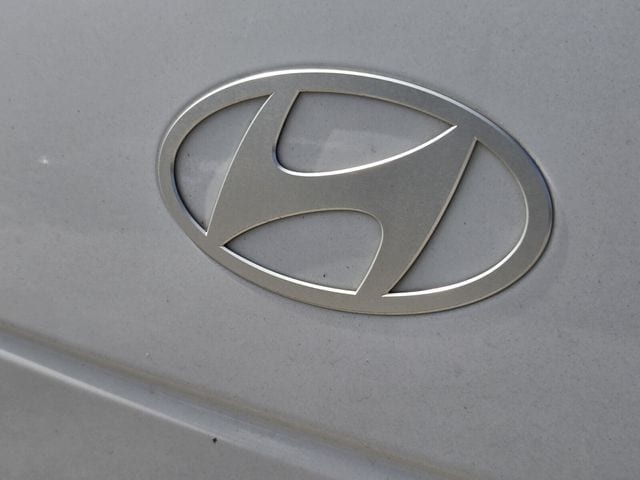 2025 Hyundai Santa Fe Limited - Photo 10