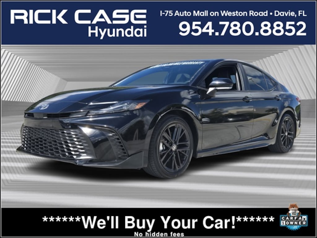 Used 2025 Toyota Camry SE Sedan