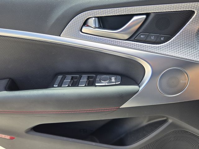 2023 GENESIS G70 Standard - Photo 27