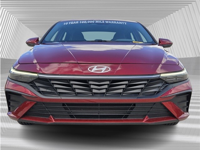 2024 Hyundai Elantra SEL photo 4