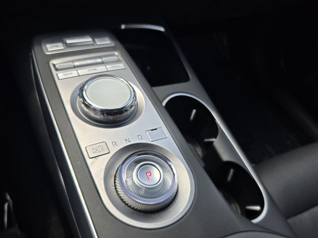 2024 GENESIS GV70 Standard - Photo 20