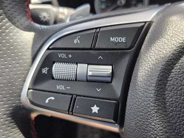 2023 GENESIS G70 Standard - Photo 25