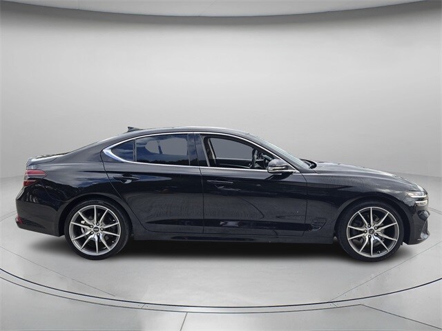 2023 Genesis G70 2.0T photo 2