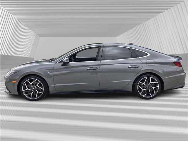 2022 Hyundai Sonata N Line photo 2