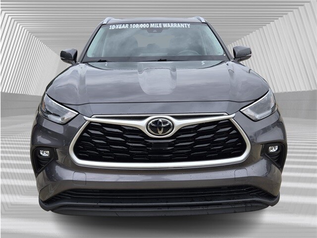2021 Toyota Highlander XLE photo 4