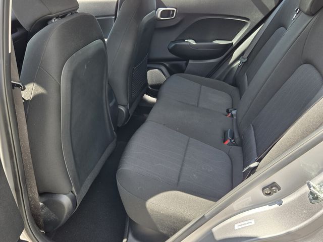 2025 Hyundai Venue SE - Photo 11