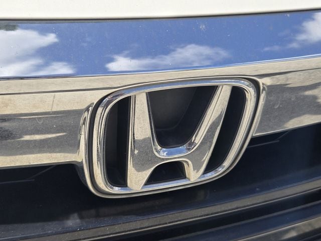2018 Honda Accord LX - Photo 12