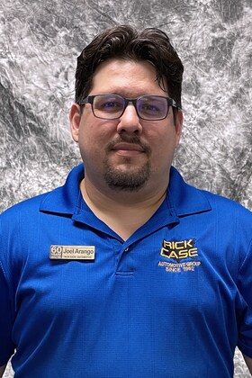 Staff member Joel Arango from 9859ac266689