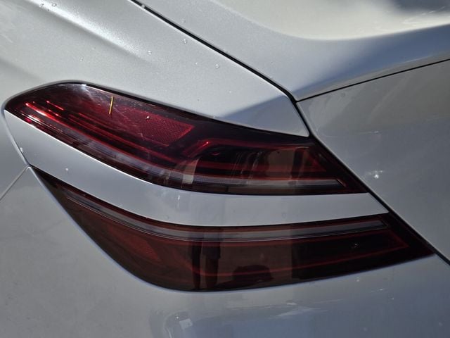 2023 GENESIS G70 Standard - Photo 9
