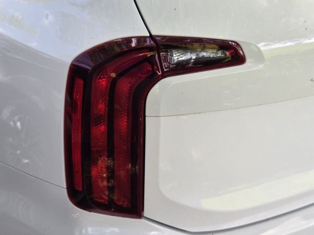 2023 Kia Telluride S - Photo 8