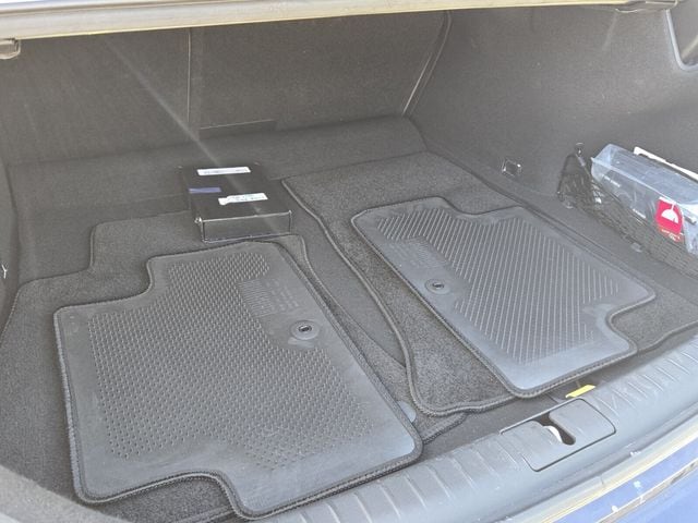 2023 GENESIS G70 Standard - Photo 16