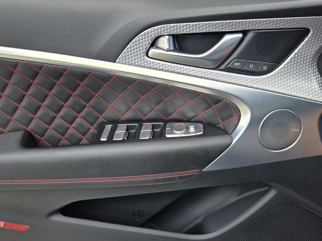 2023 GENESIS G70 Standard - Photo 27