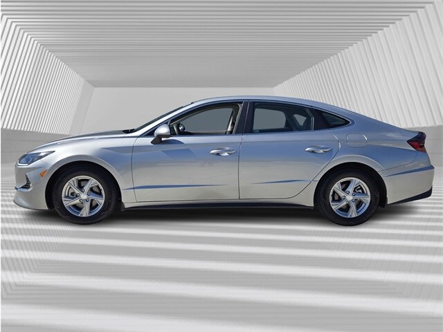 2020 Hyundai Sonata SE photo 2