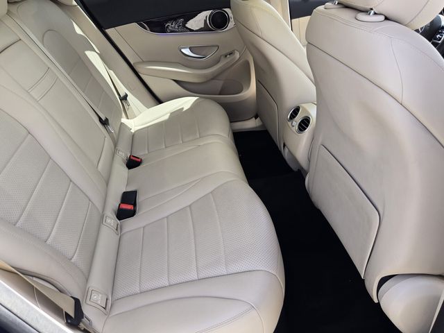 2022 Mercedes-Benz GLC GLC300 - Photo 16