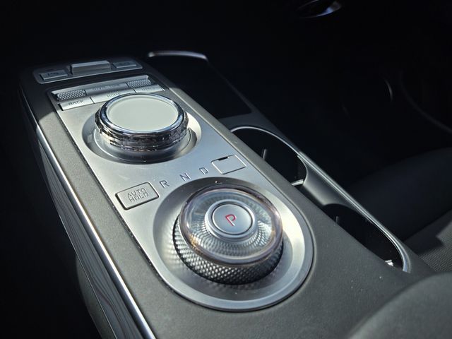 2024 GENESIS GV70 Standard - Photo 22