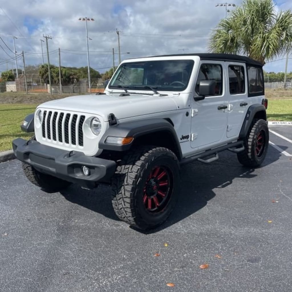 Used 2024 Jeep Wrangler Sport SUV