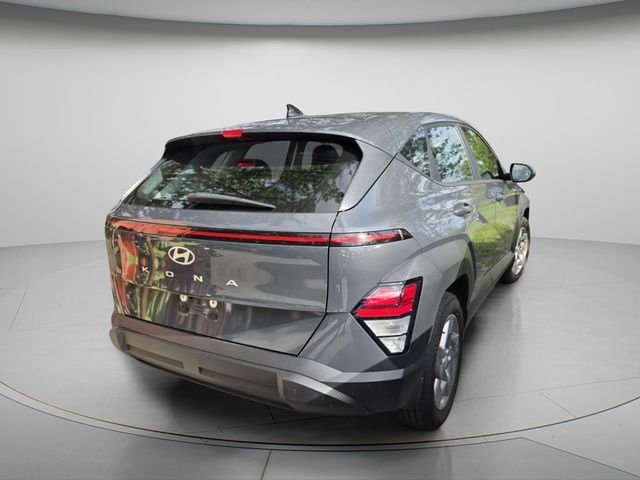 2024 Hyundai Kona SE - Photo 6