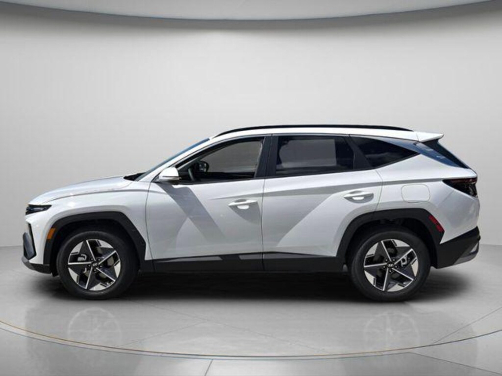 New 2026 Hyundai Tucson SEL Premium FWD SUV