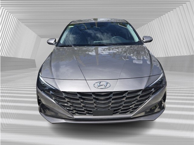 2023 Hyundai Elantra Limited photo 2